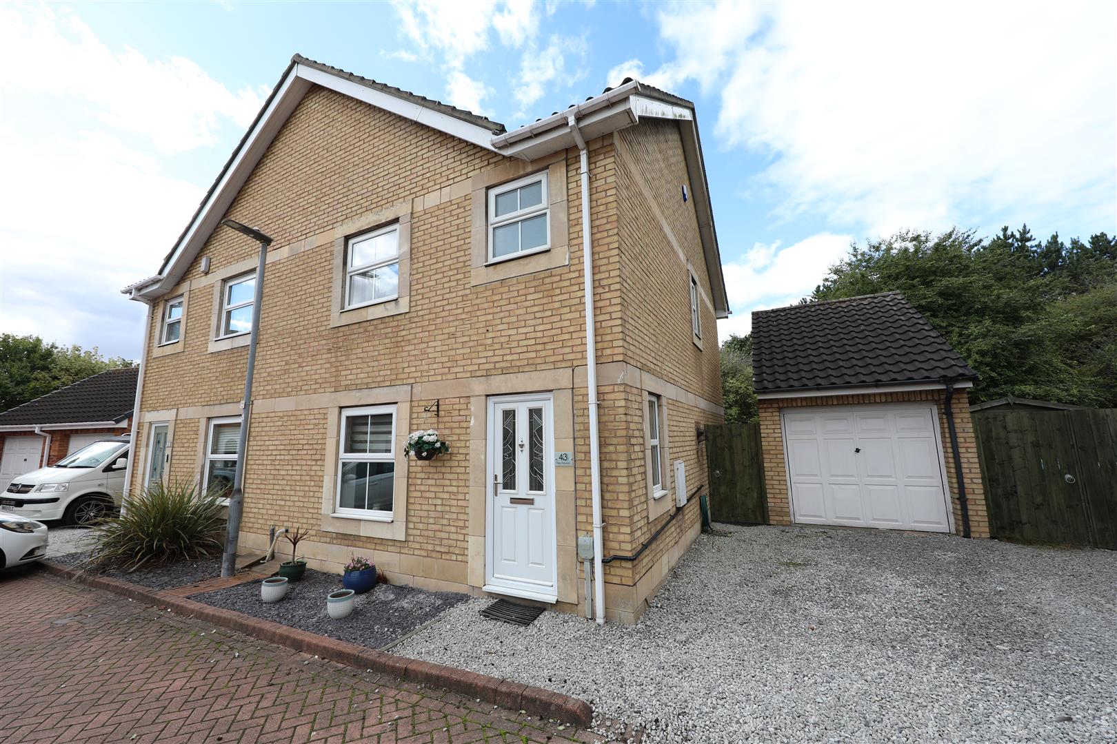 Property & Houses for Sale & Let in Hull Symonds & Greenham